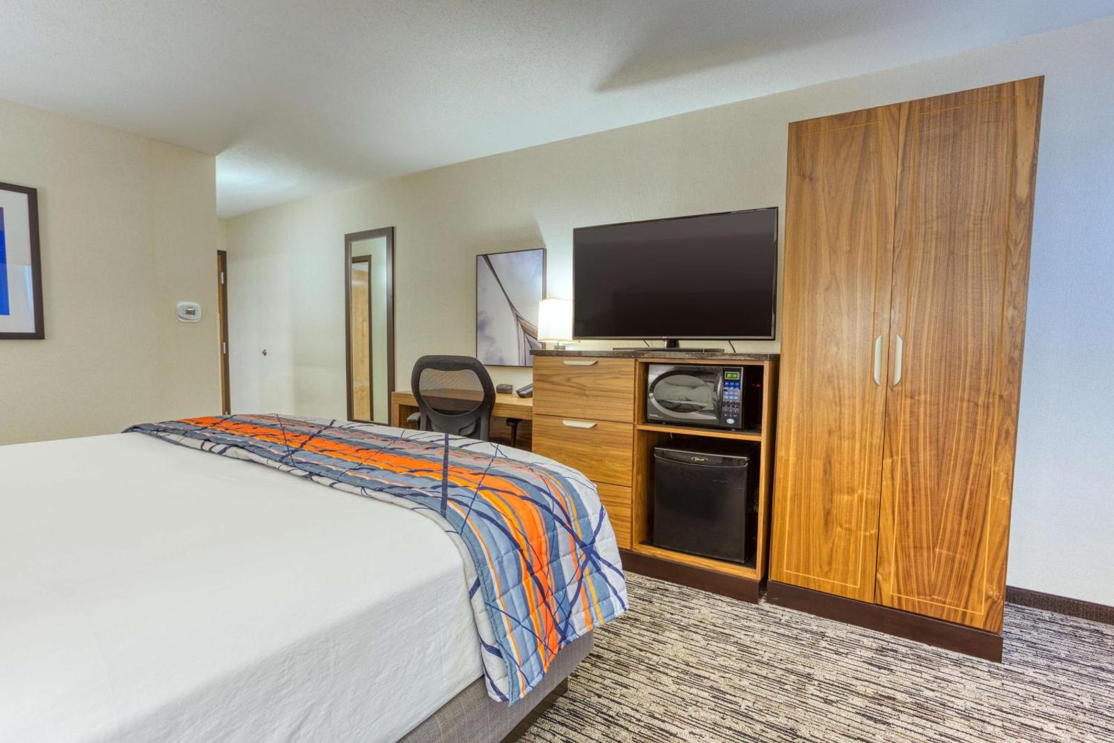 Drury Inn and Suites St Louis Collinsville Main image 1